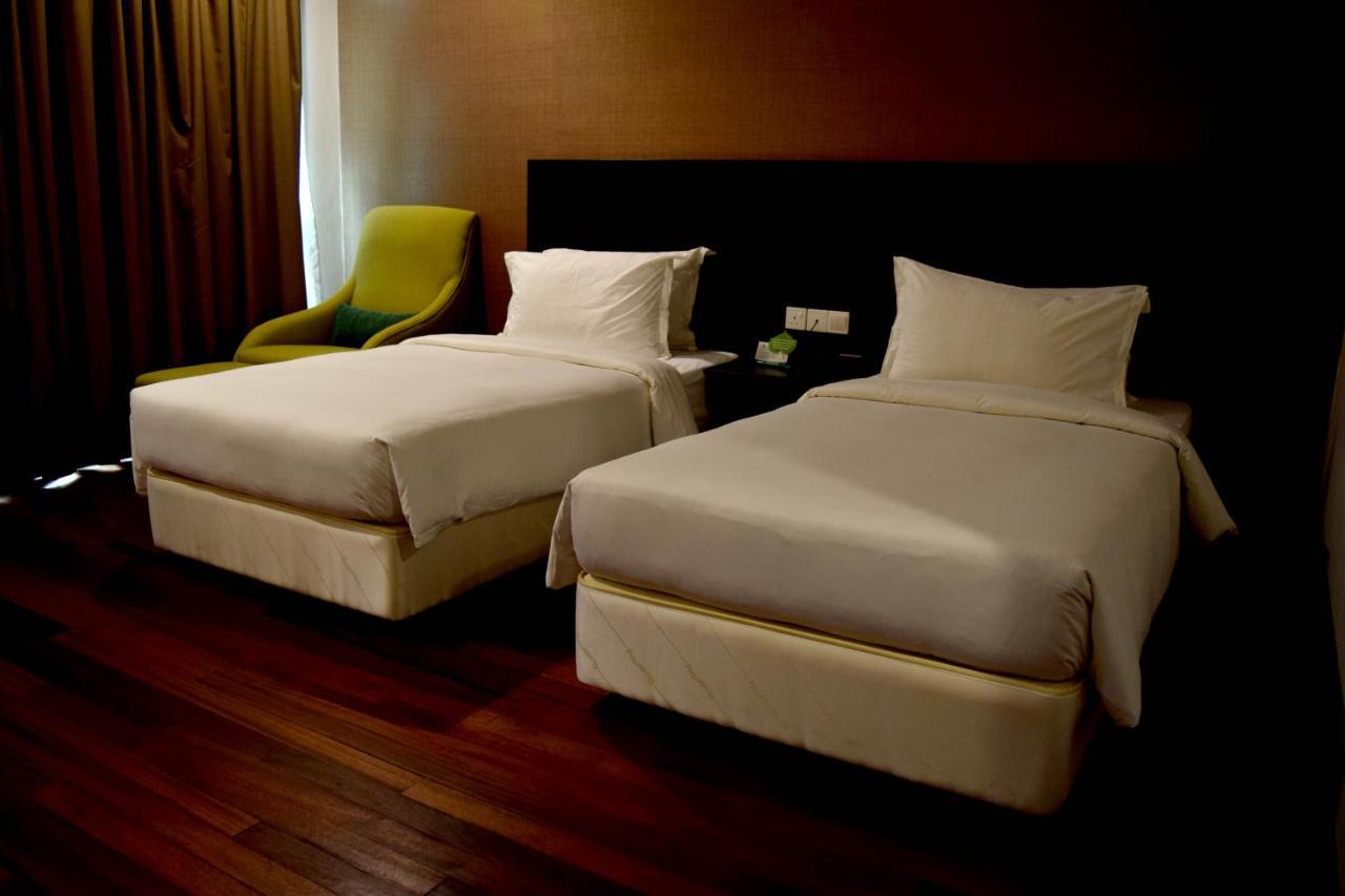 Lazenda Hotel Лабуан Екстериор снимка